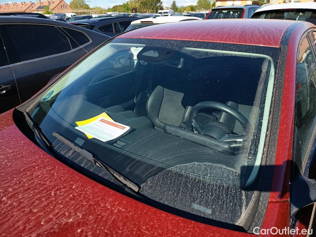  Mercedes  C-Klasse MERCEDES-BENZ Clase C / 2021 / 4P / sedán C 220 d 4MATIC #1