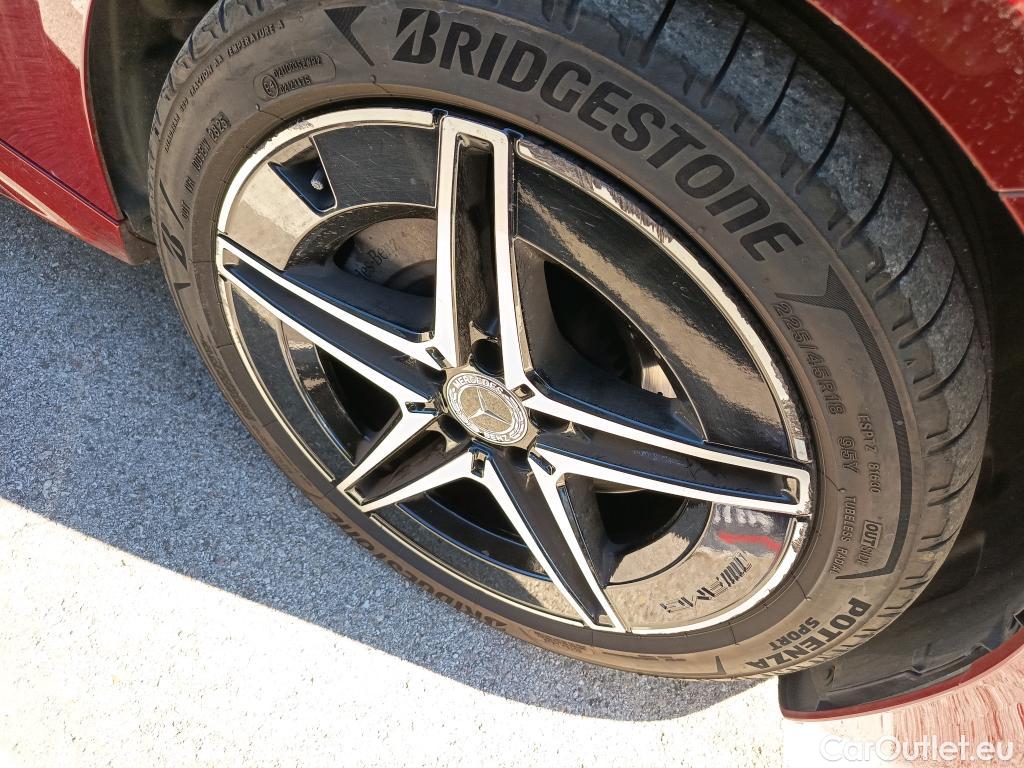  Mercedes  C-Klasse MERCEDES-BENZ Clase C / 2021 / 4P / sedán C 220 d 4MATIC #5