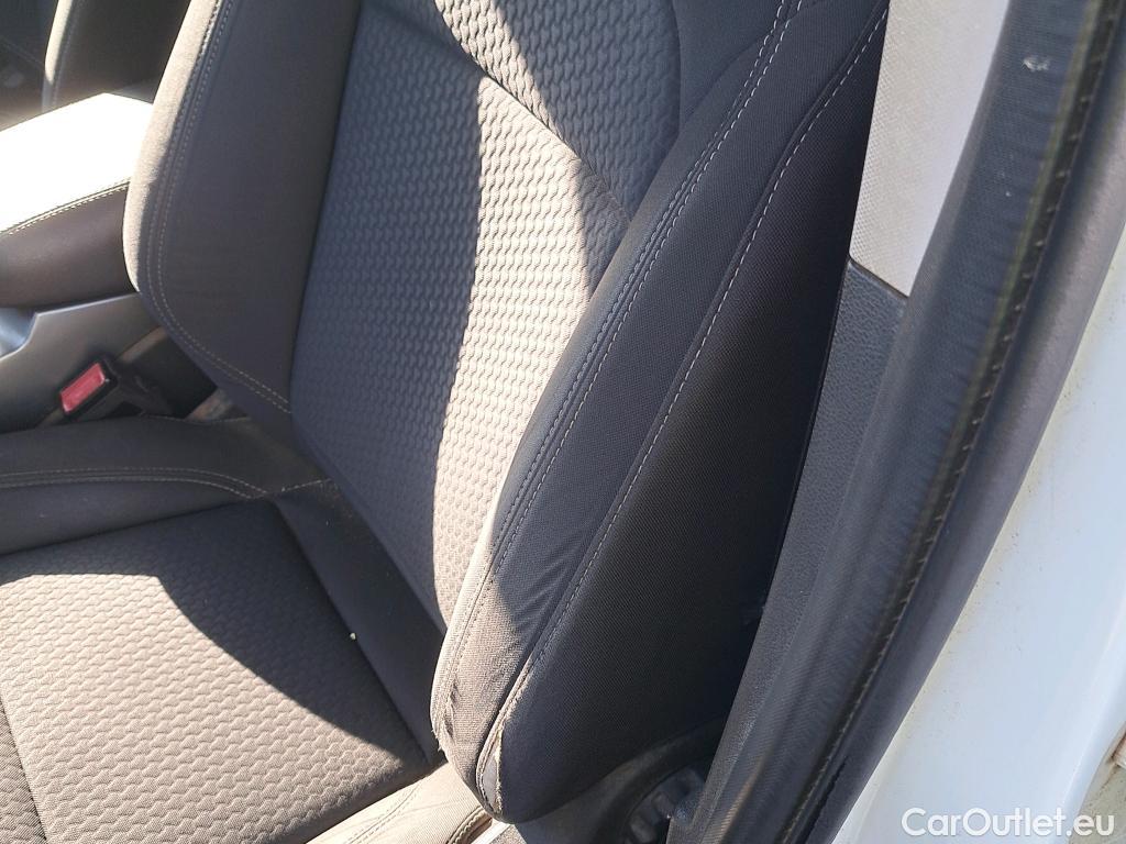  Ford  Kuga FORD  / 2016 / 5P / todoterreno 1.5 EcoBoost 88kW 4x2 Trend+ (CX) #21