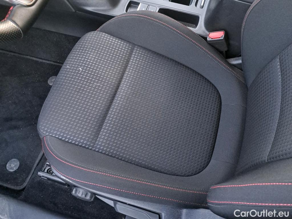  Ford  Focus FORD  / 2018 / 5P / berlina con portón 1.0 Ecoboost MHEV 92kW ST-Line Style SIP (AC2) #11