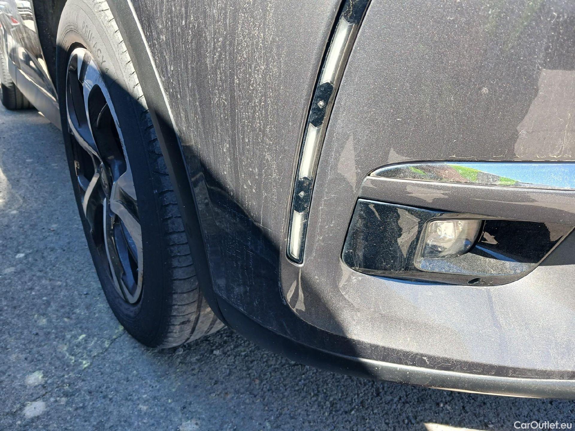  DS  DS7 DS DS 7 Crossback / 2017 / 5P / todoterreno BlueHDi DE 96kW (130CV) Auto. BASTILLE (AC2) #2