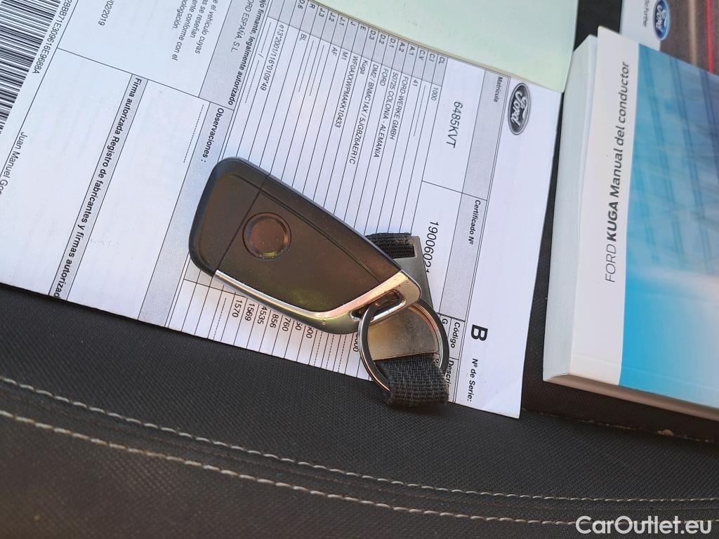  Ford  Kuga FORD  / 2016 / 5P / todoterreno 1.5 EcoBoost 88kW 4x2 Trend+ (CX) #10