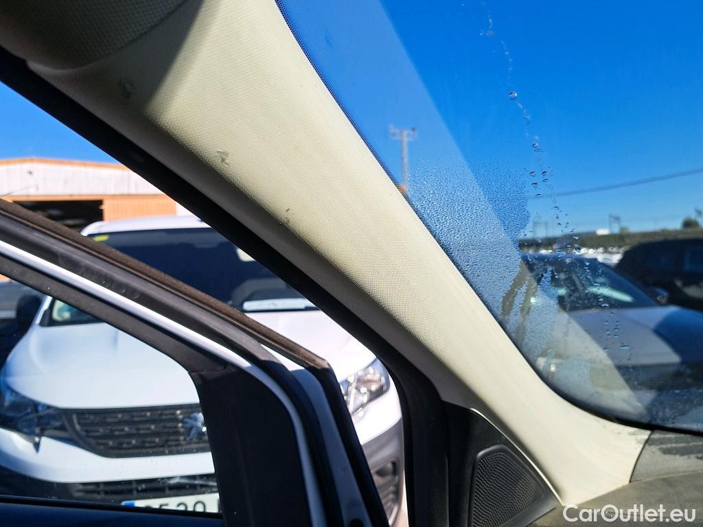  Ford  Kuga FORD  / 2016 / 5P / todoterreno 1.5 EcoBoost 88kW 4x2 Trend+ (CX) #34