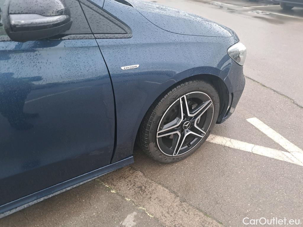  Mercedes  B-Klasse MERCEDES-BENZ Clase B / 2019 / 5P / monovolumen compacto B 200 d #1