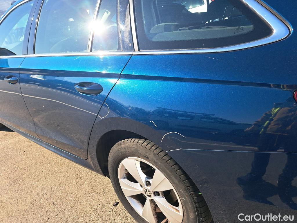  Skoda  Octavia SKODA  / 2020 / 5P / familiar Combi 2.0 TDI 110kW(150CV) DSG Ambition #8