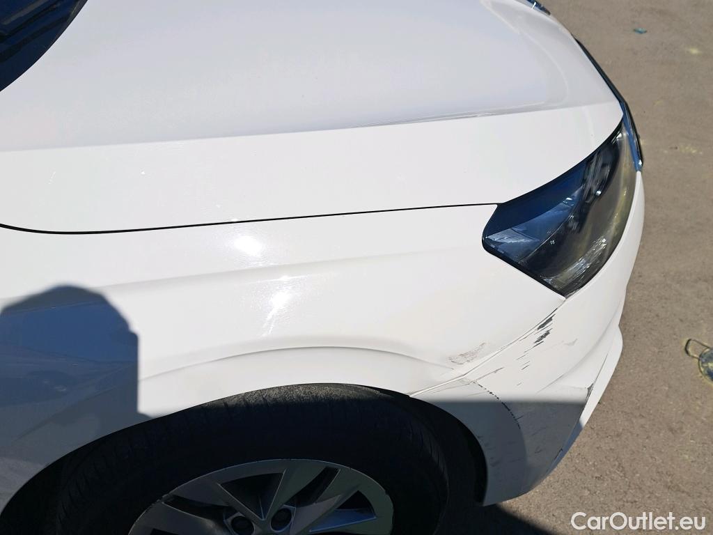  Skoda  Fabia SKODA  / 2021 / 5P / berlina con portón 1.0 TSI 70KW (95CV) Ambition (AC) #3