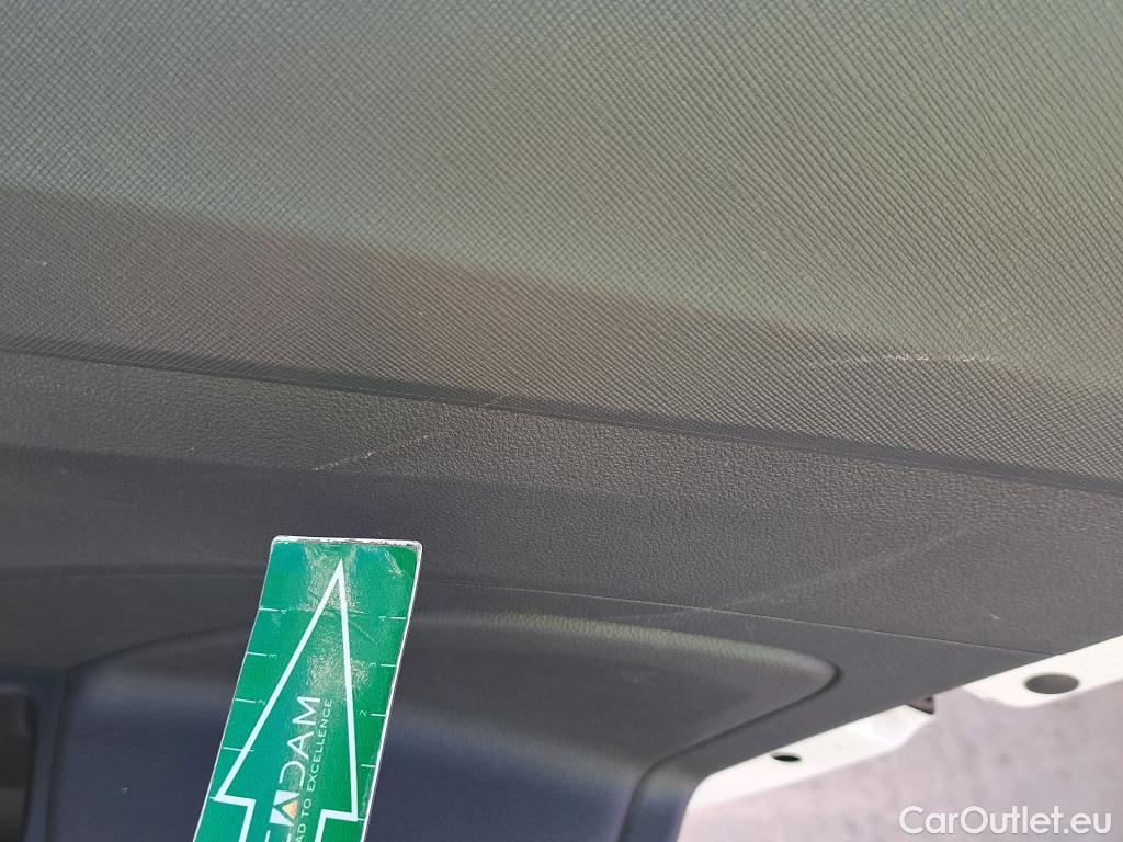  Skoda  Fabia SKODA  / 2021 / 5P / berlina con portón 1.0 TSI 70KW (95CV) Ambition (AC) #34