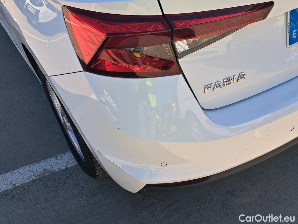  Skoda  Fabia SKODA  / 2021 / 5P / berlina con portón 1.0 TSI 70KW (95CV) Ambition (AC) #11