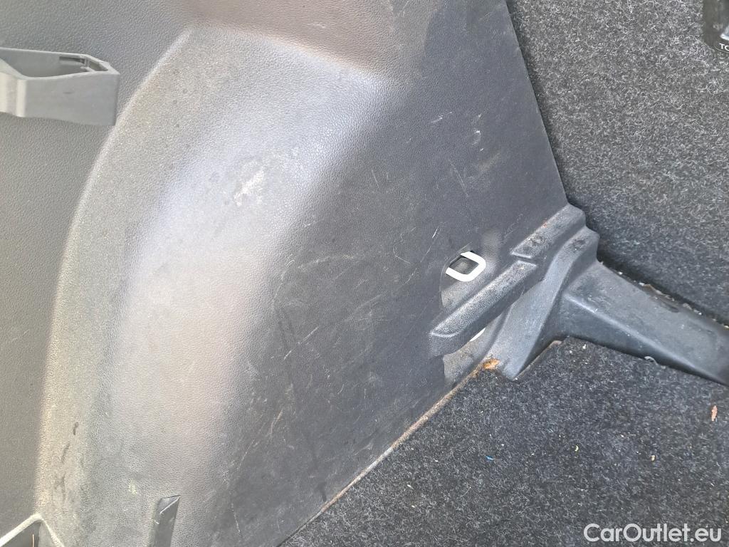  Skoda  Fabia SKODA  / 2021 / 5P / berlina con portón 1.0 TSI 70KW (95CV) Ambition (AC) #37