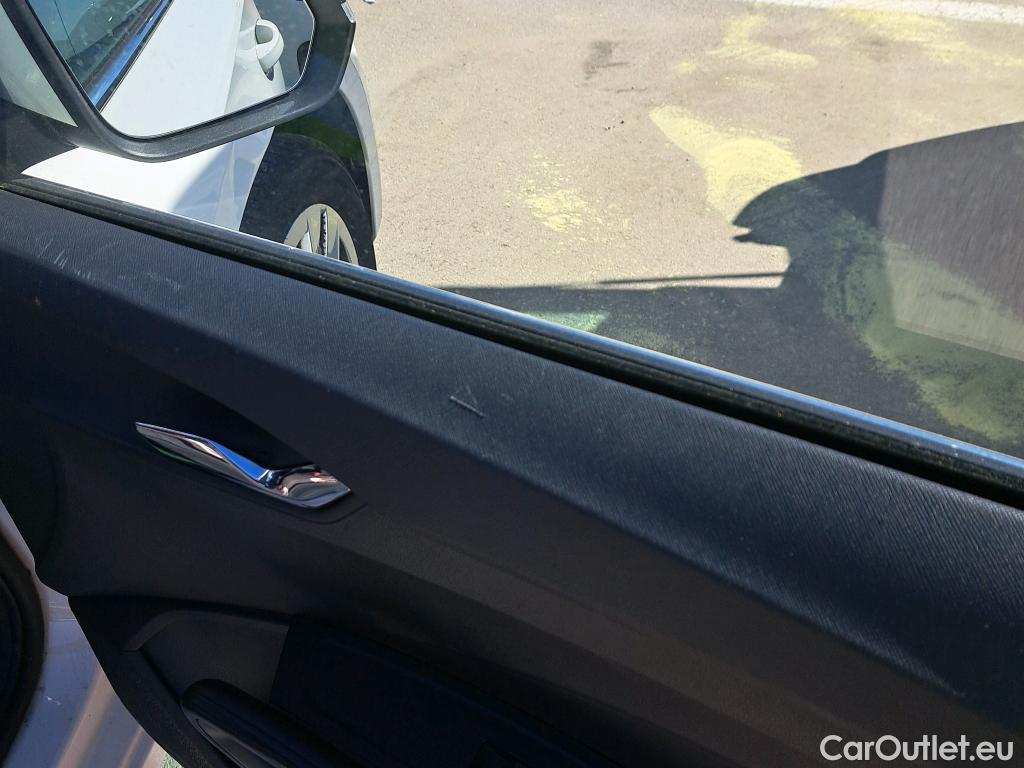  Skoda  Fabia SKODA  / 2021 / 5P / berlina con portón 1.0 TSI 70KW (95CV) Ambition (AC) #31