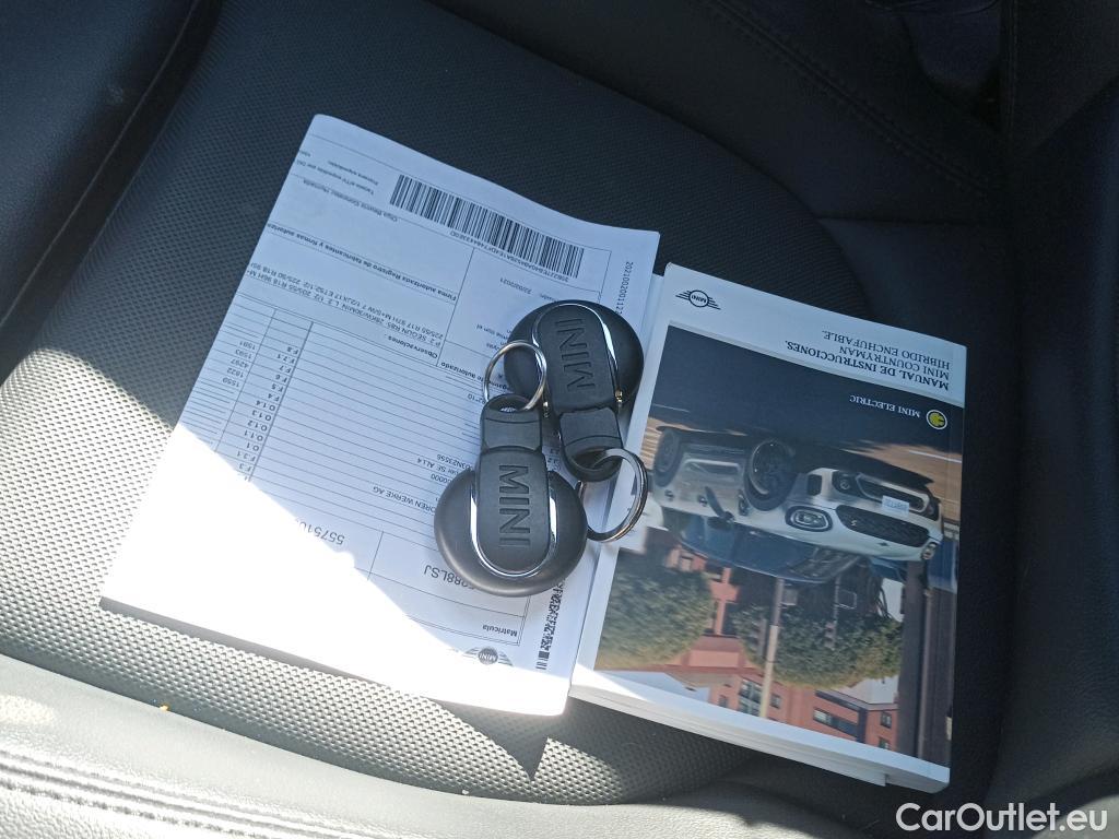  Mini  Countryman MINI  / 2020 / 5P / berlina con portón Cooper S E ALL4 #13