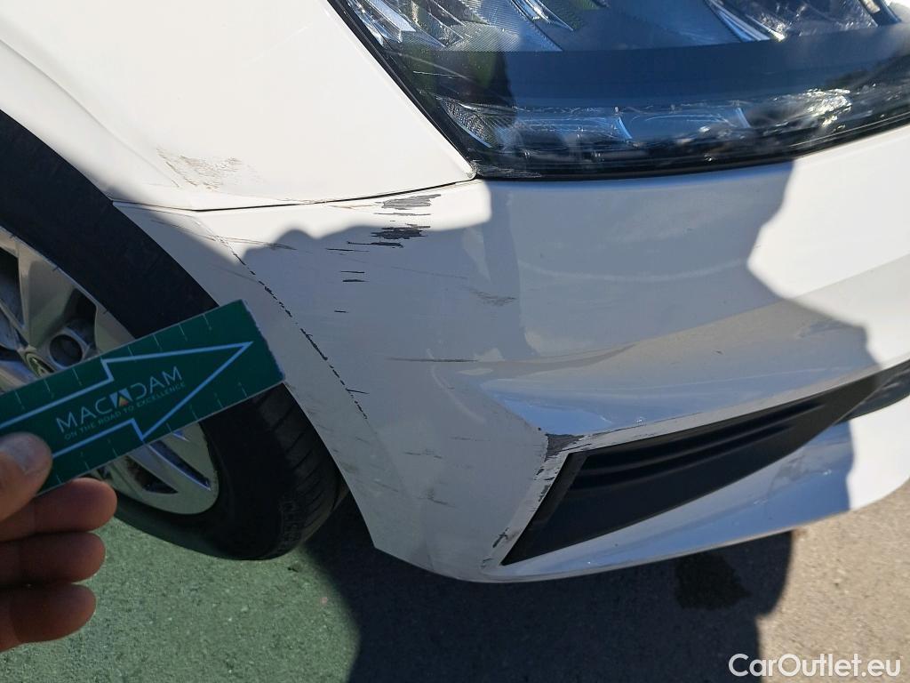  Skoda  Fabia SKODA  / 2021 / 5P / berlina con portón 1.0 TSI 70KW (95CV) Ambition (AC) #9