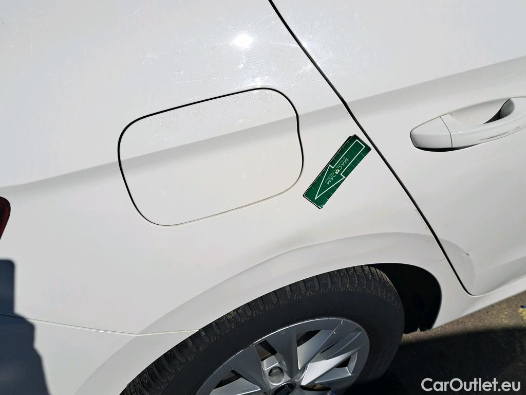  Skoda  Fabia SKODA  / 2021 / 5P / berlina con portón 1.0 TSI 70KW (95CV) Ambition (AC) #5