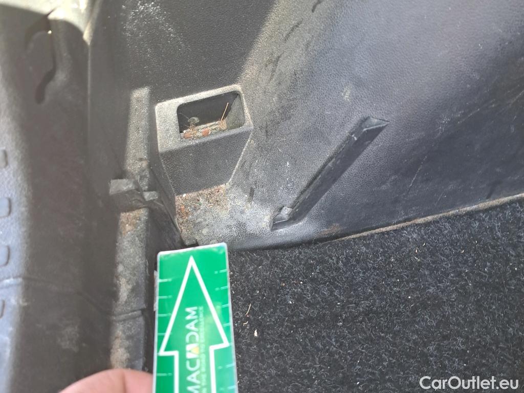  Skoda  Fabia SKODA  / 2021 / 5P / berlina con portón 1.0 TSI 70KW (95CV) Ambition (AC) #49