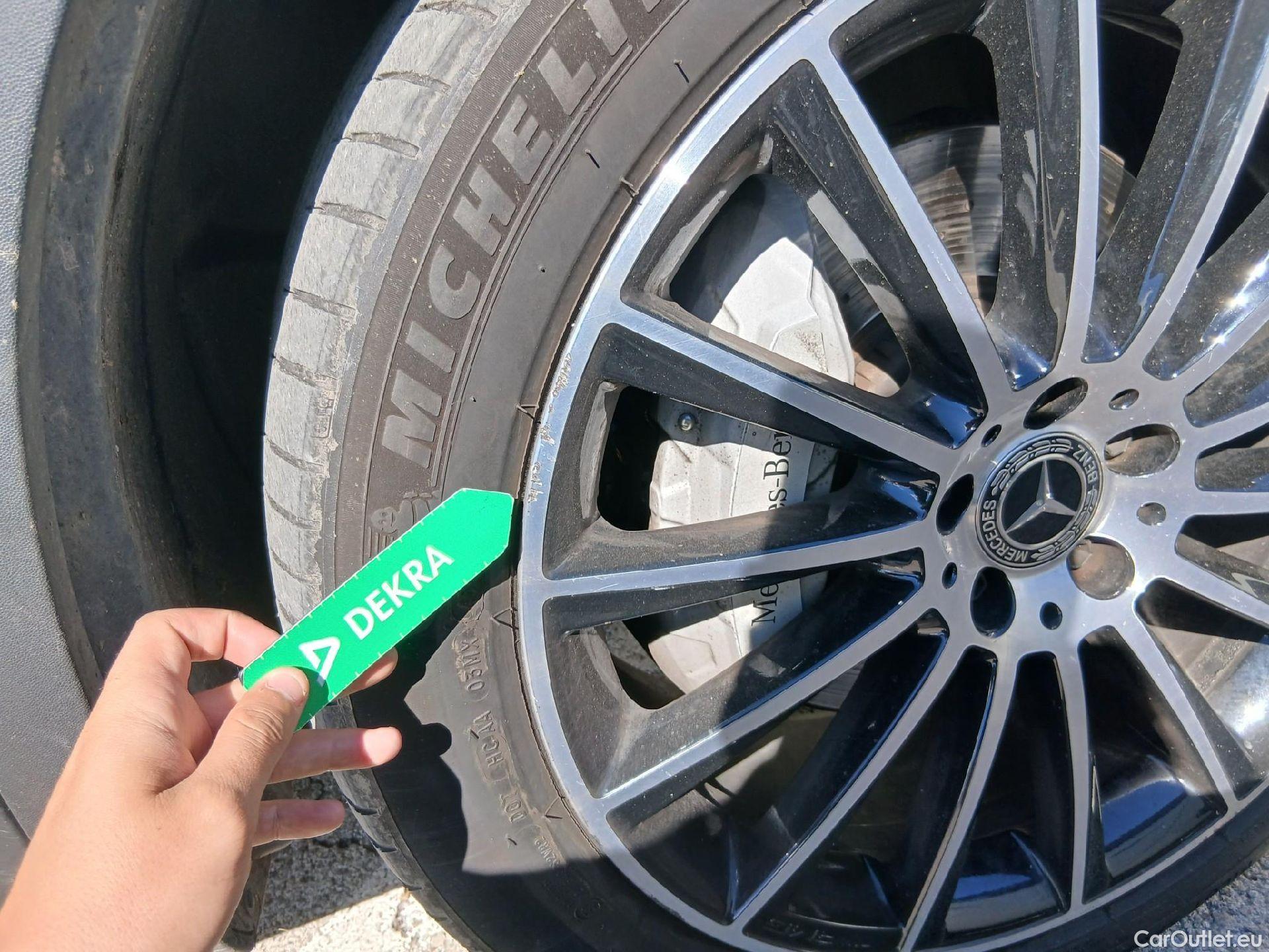  Mercedes  G-Klasee MERCEDES-BENZ Clase GLC / 2019 / 5P / todoterreno GLC 220 d 4MATIC #24