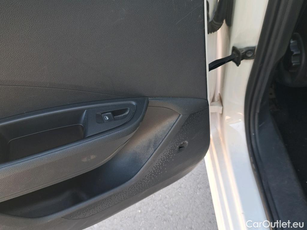  Skoda  Fabia SKODA  / 2021 / 5P / berlina con portón 1.0 TSI 70KW (95CV) Ambition (AC) #39