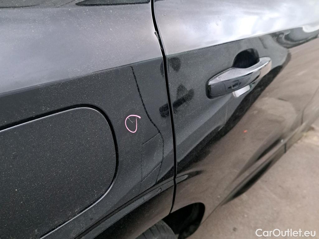  Volvo  XC60 VOLVO  / 2017 / 5P / todoterreno 2.0 B4 D AWD Momentum Pro Auto #35