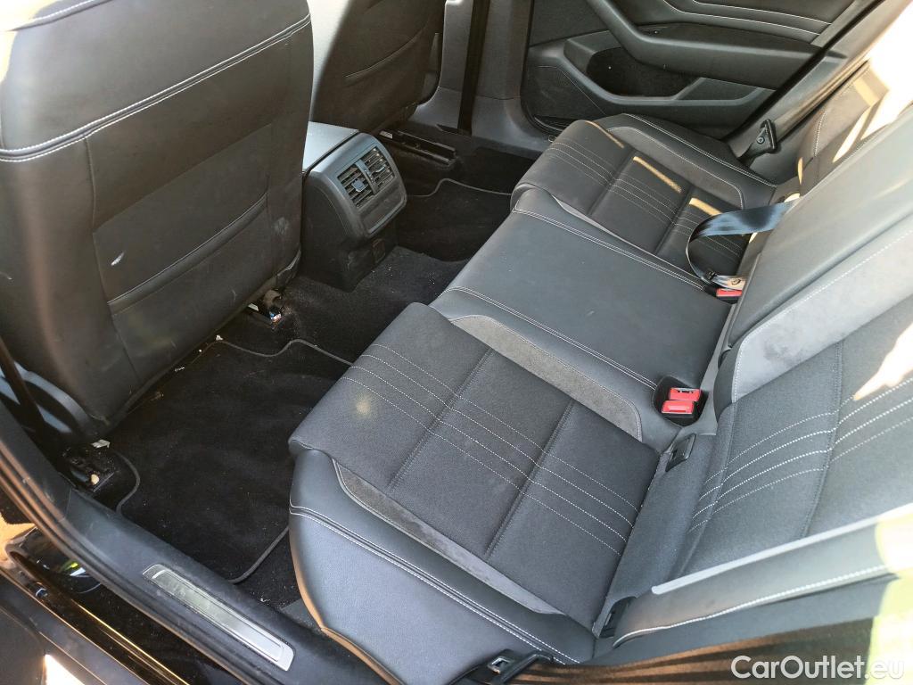  Volkswagen  Passat VOLKSWAGEN  / 2019 / 5P / familiar Alltrack 2.0 TDI 140kW (190CV) 4Mot DSG #25