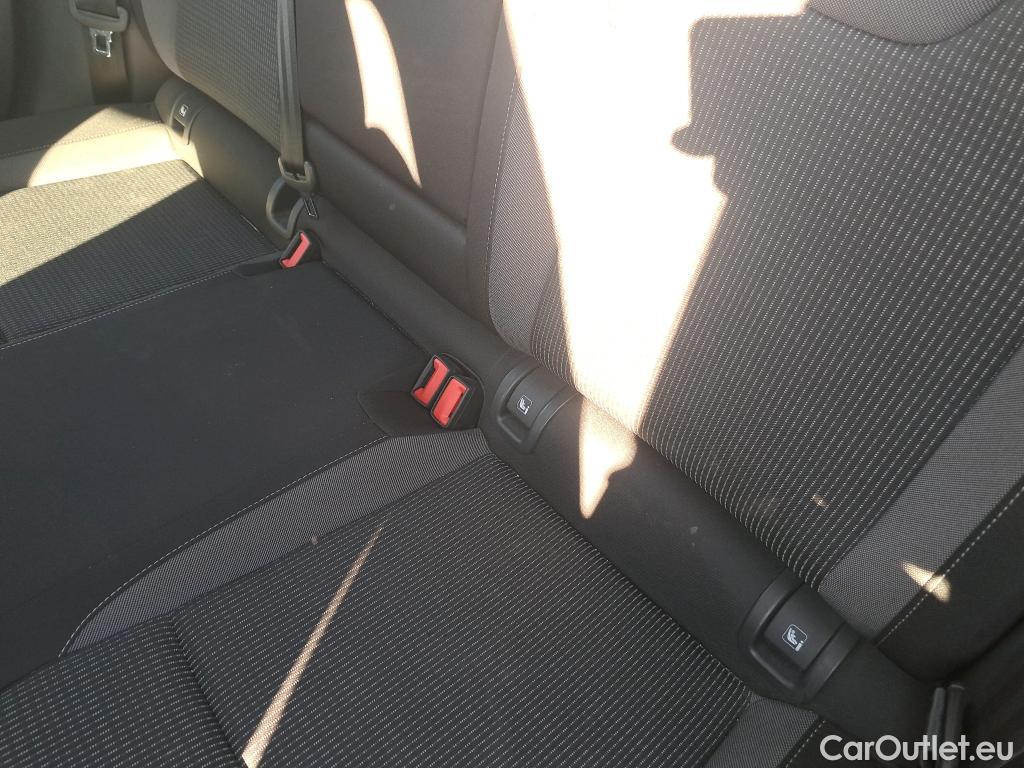  Skoda  Octavia SKODA  / 2020 / 5P / familiar Combi 2.0 TDI 110kW(150CV) DSG Ambition #35