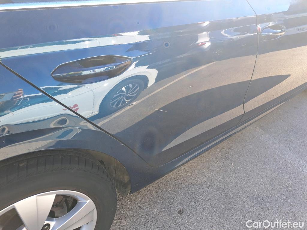  Skoda  Octavia SKODA  / 2020 / 5P / familiar Combi 2.0 TDI 110kW(150CV) DSG Ambition #25