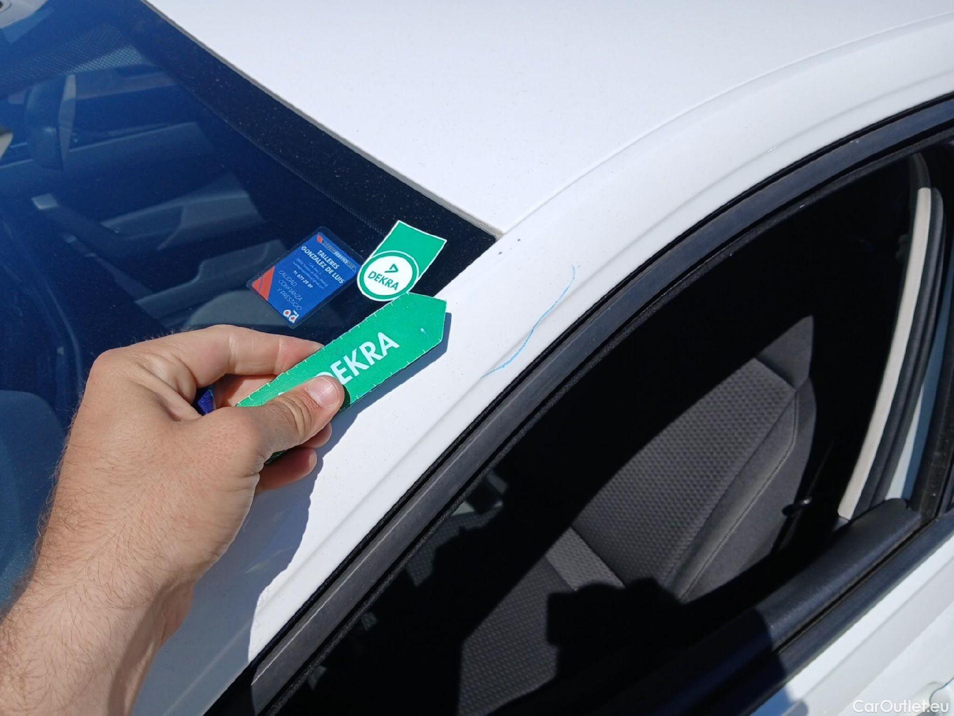  Volkswagen  Polo VOLKSWAGEN  / 2021 / 5P / berlina con portón Life 1.0 TSI 70kW (95CV) #15