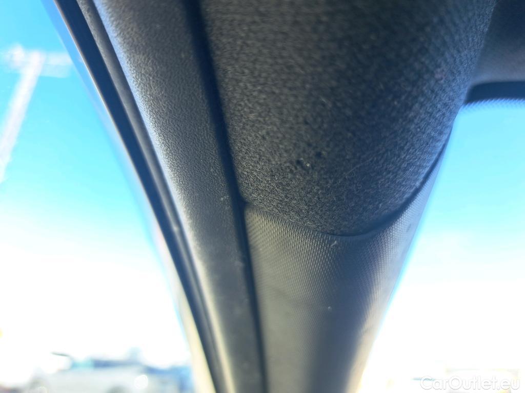  Toyota  C-HR TOYOTA  / 2016 / 5P / todoterreno 1.8 125H Advance (CX) #9