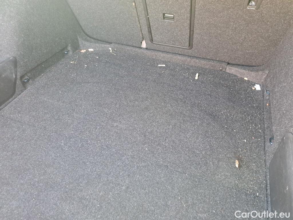  Skoda  Octavia SKODA  / 2020 / 5P / familiar Combi 2.0 TDI 110kW(150CV) DSG Ambition #19