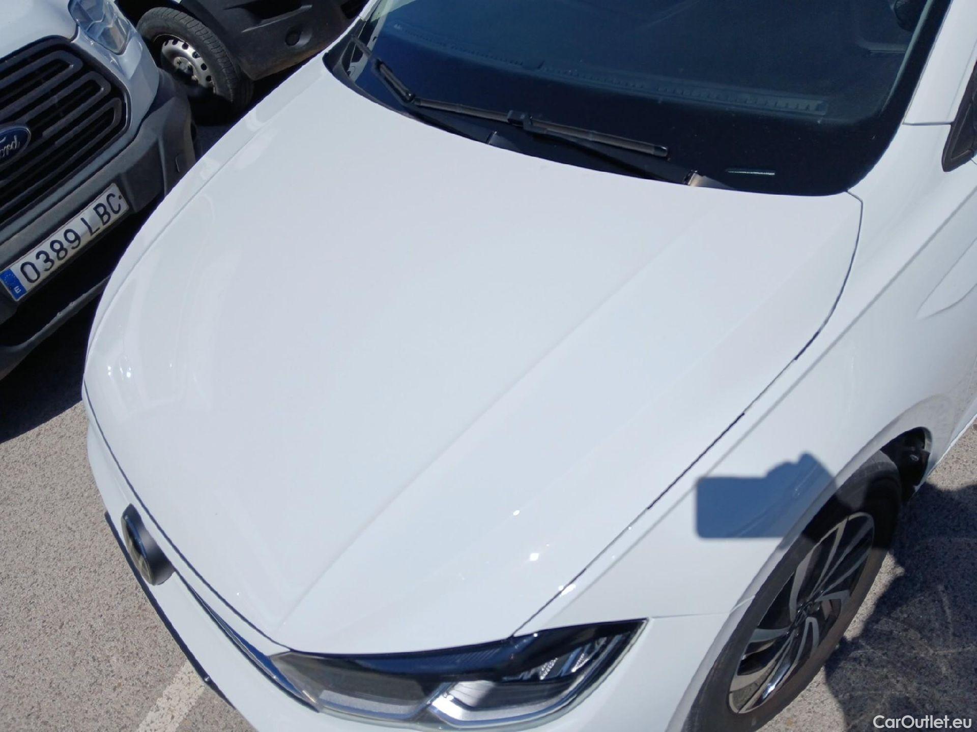  Volkswagen  Polo VOLKSWAGEN  / 2021 / 5P / berlina con portón Life 1.0 TSI 70kW (95CV) #12