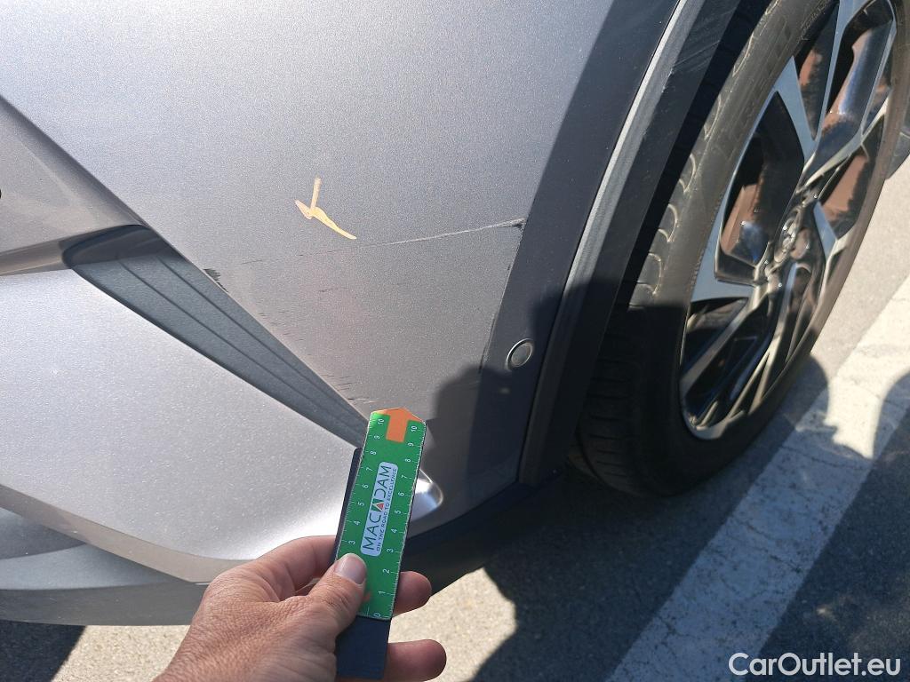  Toyota  C-HR TOYOTA  / 2016 / 5P / todoterreno 1.8 125H Advance (CX) #30