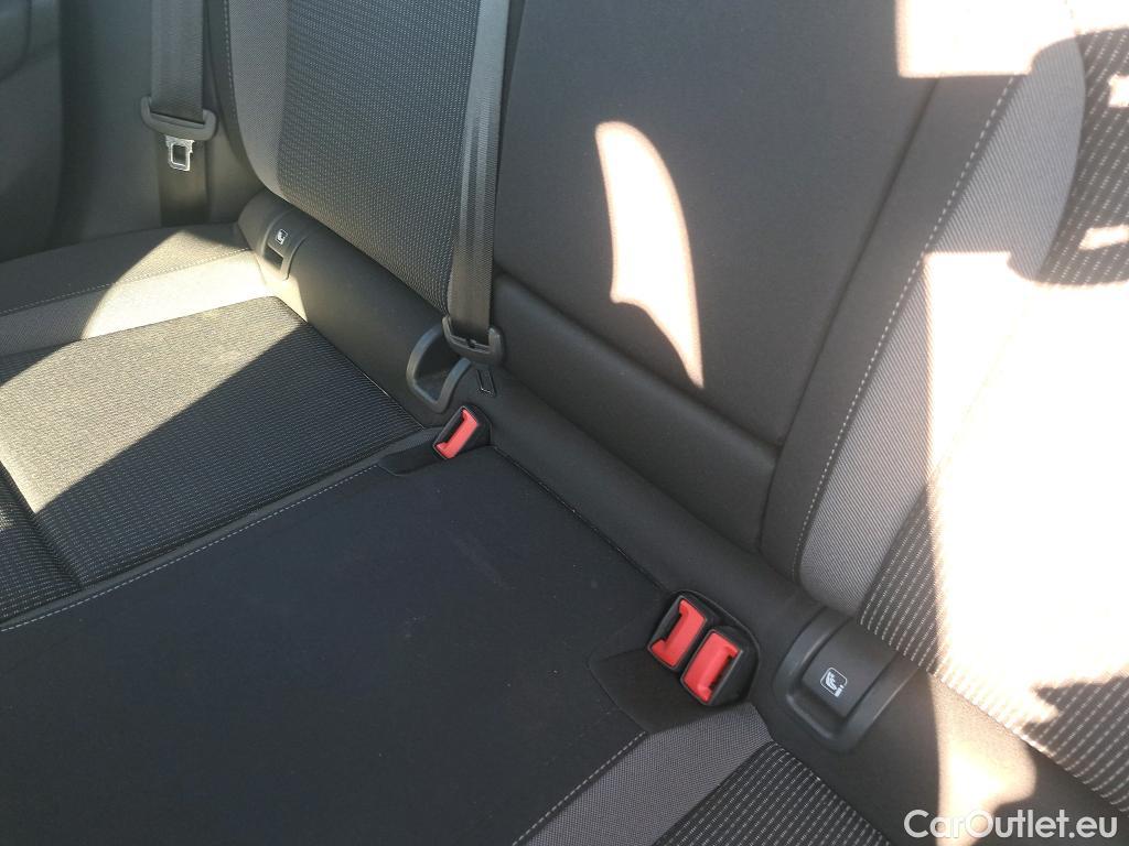  Skoda  Octavia SKODA  / 2020 / 5P / familiar Combi 2.0 TDI 110kW(150CV) DSG Ambition #36