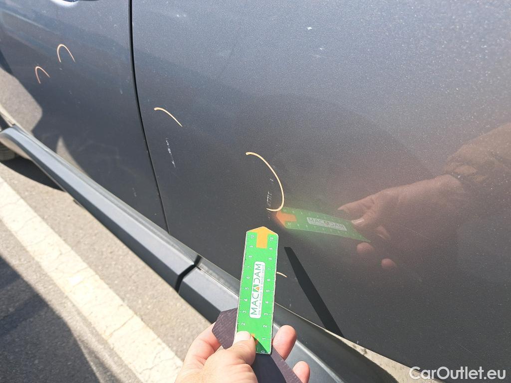  Toyota  C-HR TOYOTA  / 2016 / 5P / todoterreno 1.8 125H Advance (CX) #15