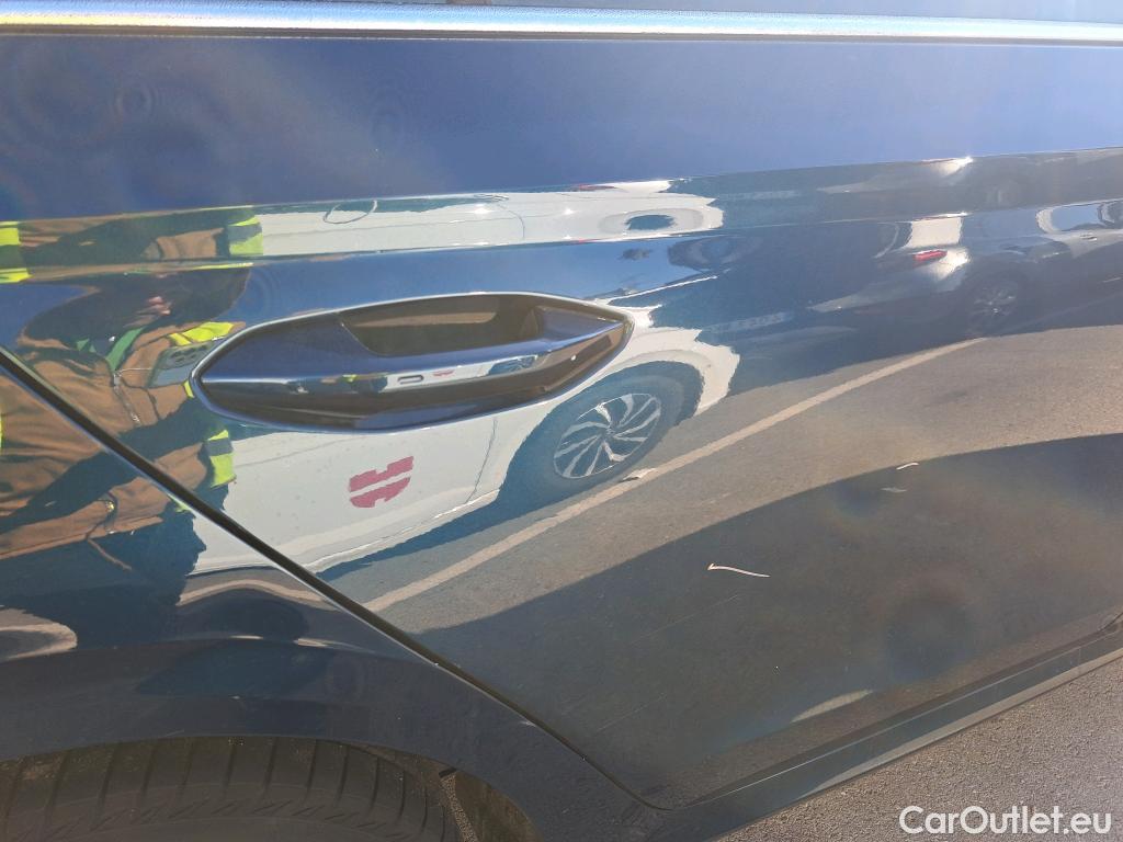  Skoda  Octavia SKODA  / 2020 / 5P / familiar Combi 2.0 TDI 110kW(150CV) DSG Ambition #37