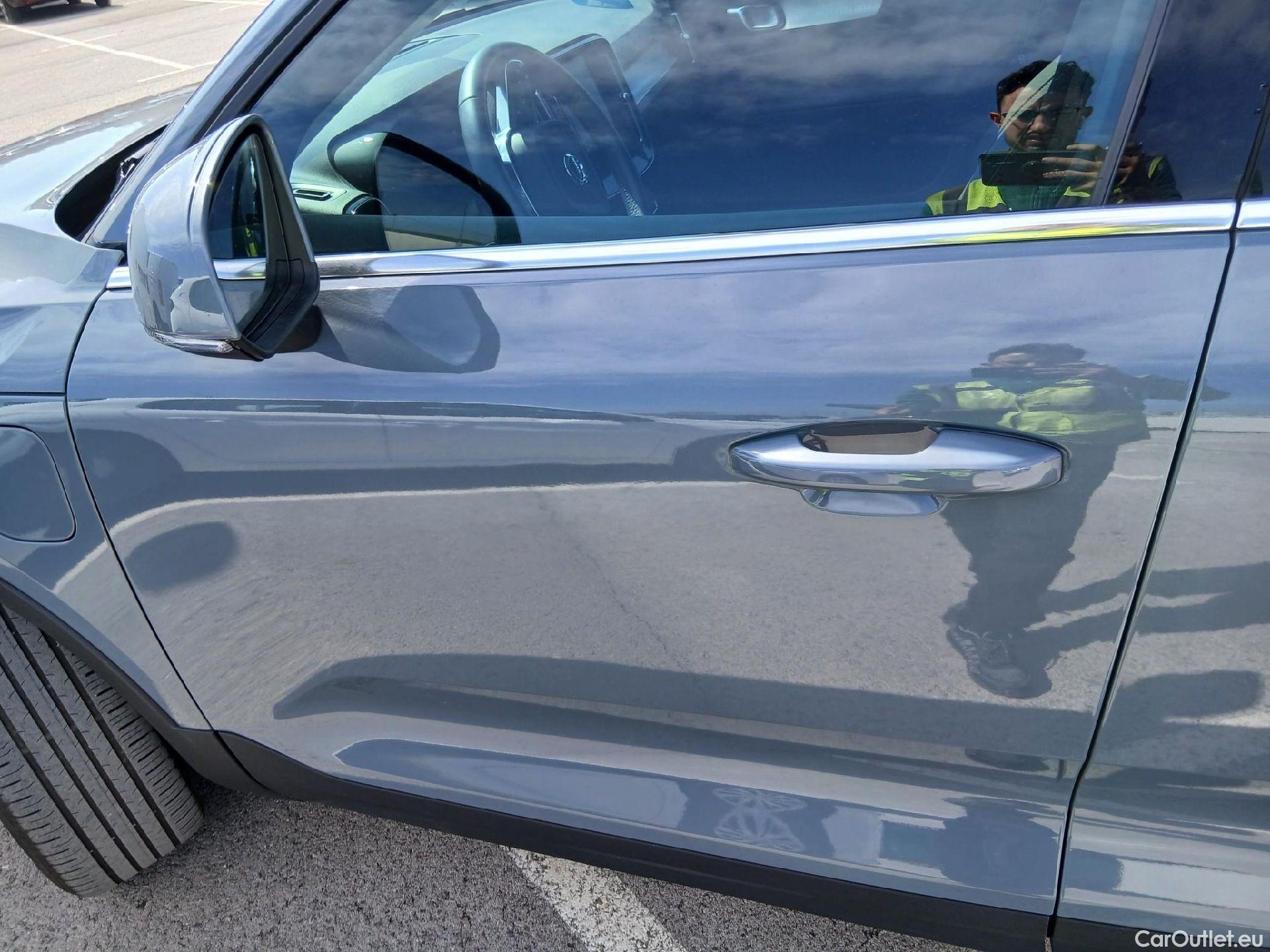  Volvo  XC 40 VOLVO XC40 / 2017 / 5P / todoterreno 1.5 T4 Twin Recharge Inscription Ex Auto #12