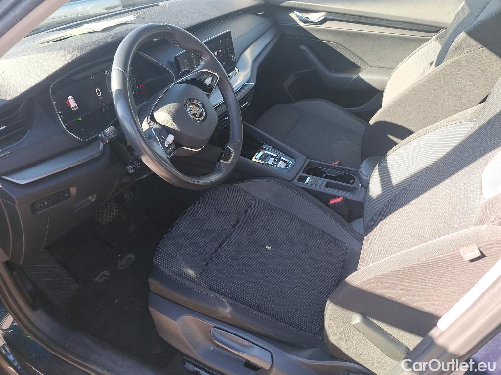  Skoda  Octavia SKODA  / 2020 / 5P / familiar Combi 2.0 TDI 110kW(150CV) DSG Ambition #21