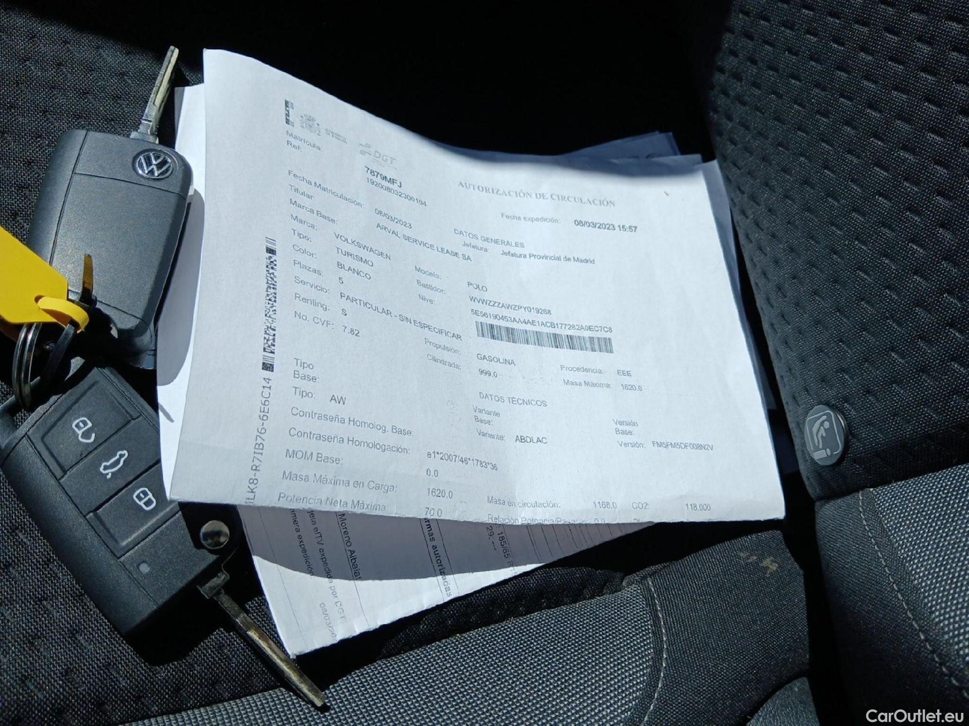  Volkswagen  Polo VOLKSWAGEN  / 2021 / 5P / berlina con portón Life 1.0 TSI 70kW (95CV) #1