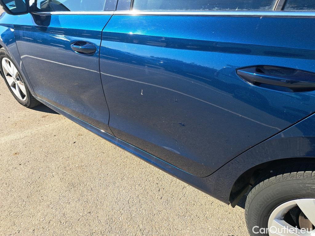  Skoda  Octavia SKODA  / 2020 / 5P / familiar Combi 2.0 TDI 110kW(150CV) DSG Ambition #17