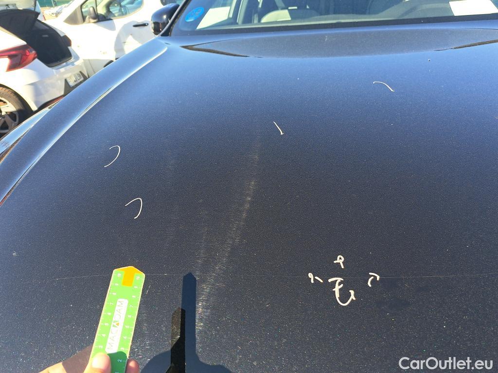  Volvo  XC60 VOLVO  / 2017 / 5P / todoterreno 2.0 T6 AWD Recharge R-Design Auto #4