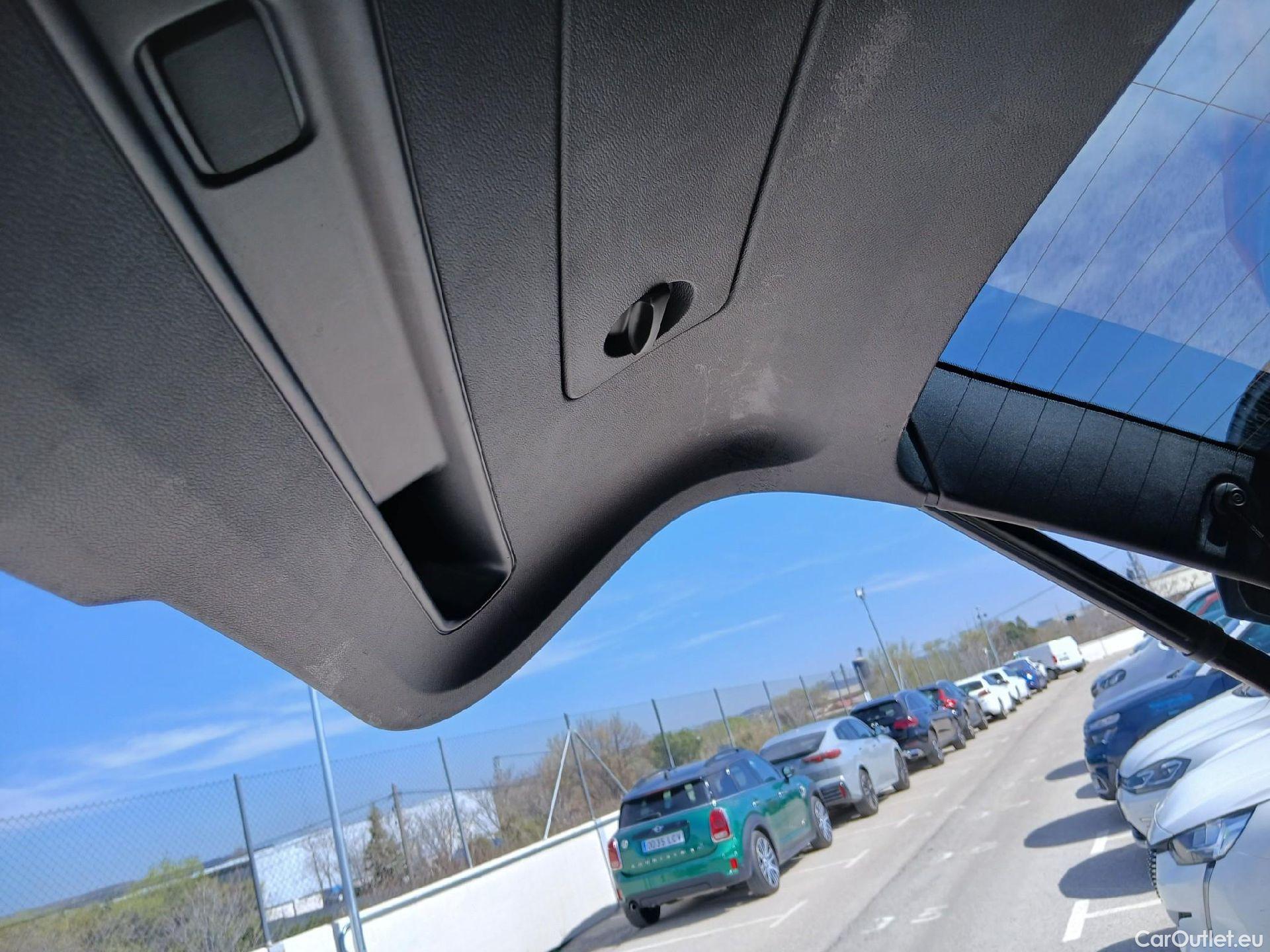  Volvo  XC 40 VOLVO XC40 / 2017 / 5P / todoterreno 1.5 T4 Twin Recharge Inscription Ex Auto #32