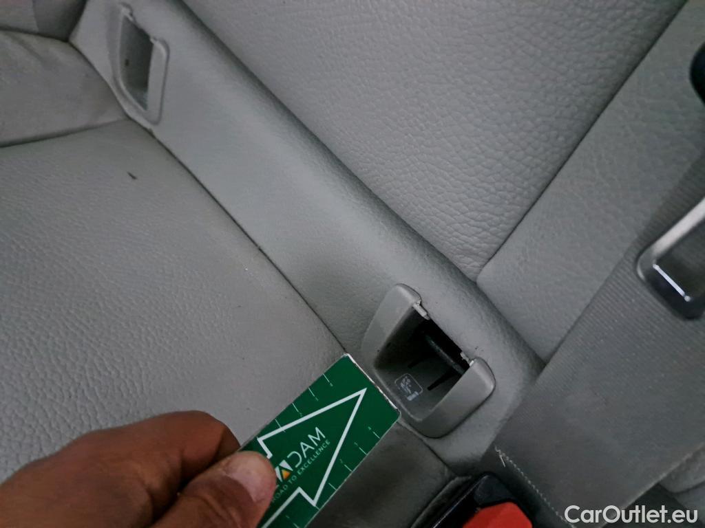  Volvo  XC60 VOLVO  / 2017 / 5P / todoterreno 2.0 B4 D AWD Momentum Pro Auto #21