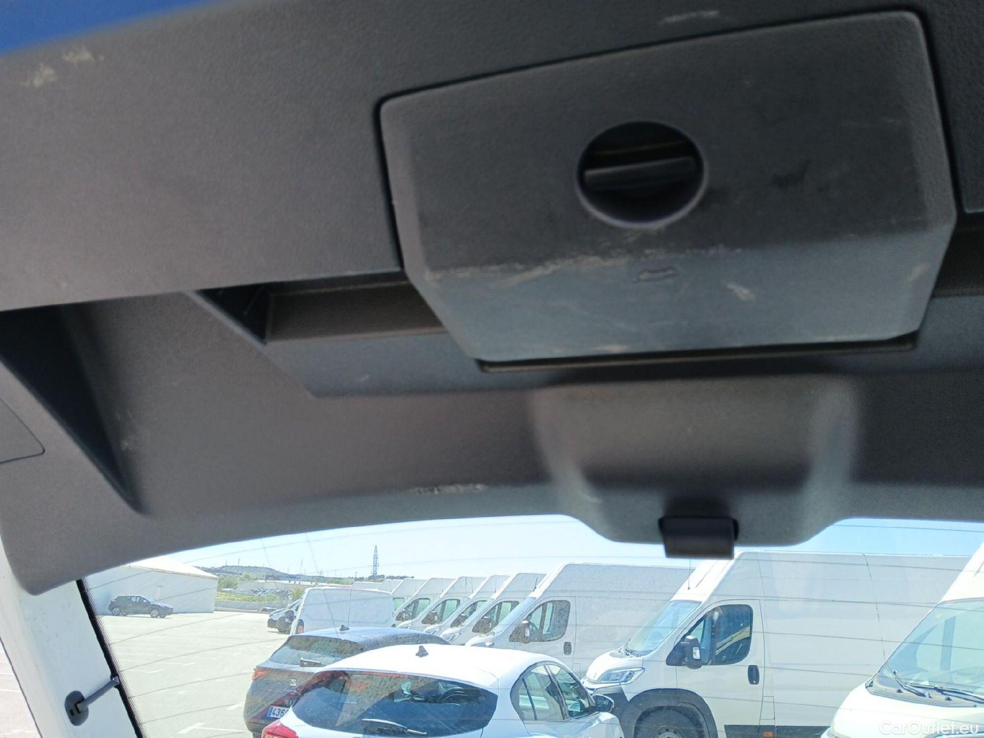  Volkswagen  Polo VOLKSWAGEN  / 2021 / 5P / berlina con portón Life 1.0 TSI 70kW (95CV) #6