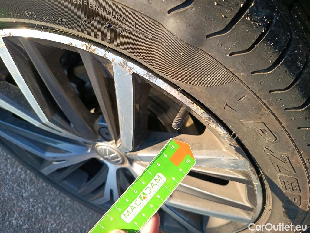  Volkswagen  Passat VOLKSWAGEN  / 2019 / 5P / familiar Alltrack 2.0 TDI 140kW (190CV) 4Mot DSG #12