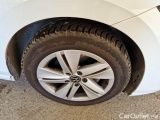  Volkswagen  Golf  VOLKSWAGEN / 2019 / 5P / BERLINA 2.0 TDI SCR 85KW LIFE DSG #83