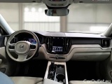  Volvo  XC60 VOLVO  / 2021 / 5P / SUV B4 D AWD AUTOMATICO PLUS DARK #3
