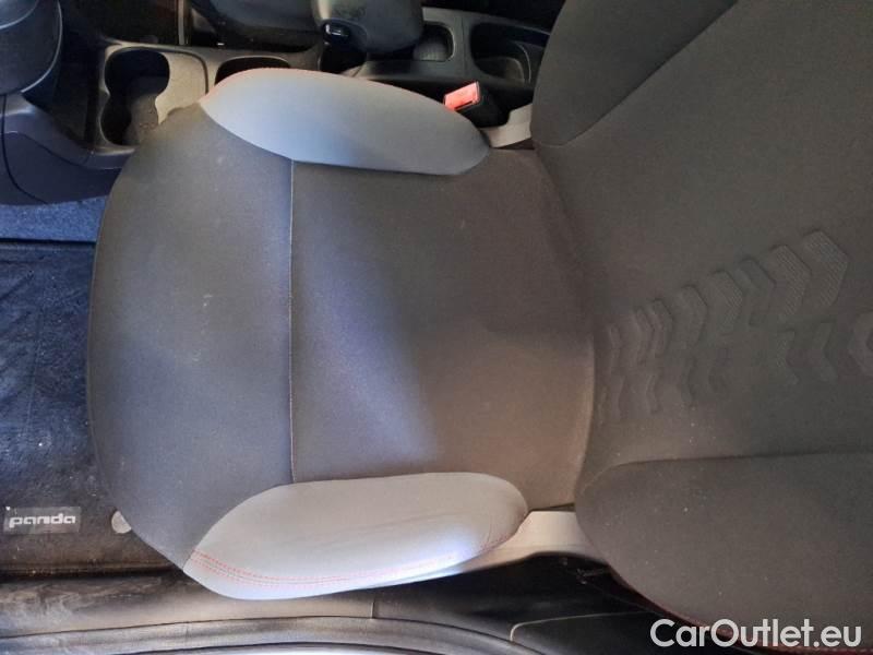  Fiat  Panda FIAT  / 2011 / 5P / BERLINA 1.2 69CV E6 EASY #12