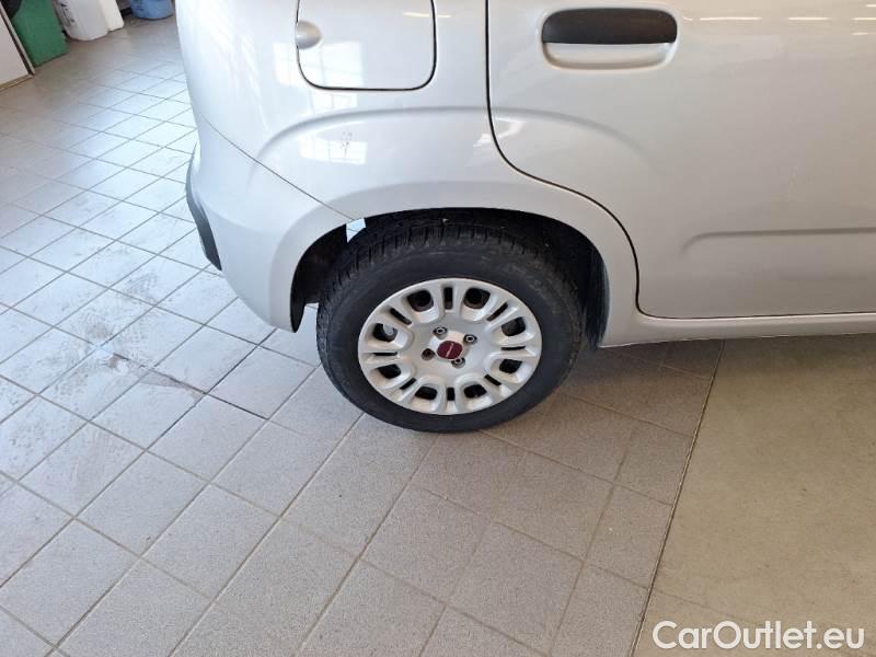  Fiat  Panda FIAT  / 2011 / 5P / BERLINA 1.2 69CV E6 EASY #41