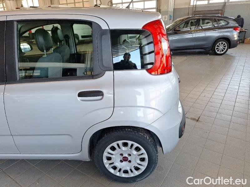  Fiat  Panda FIAT  / 2011 / 5P / BERLINA 1.2 69CV E6 EASY #34