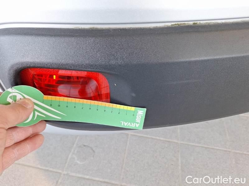  Fiat  Panda FIAT  / 2011 / 5P / BERLINA 1.2 69CV E6 EASY #33