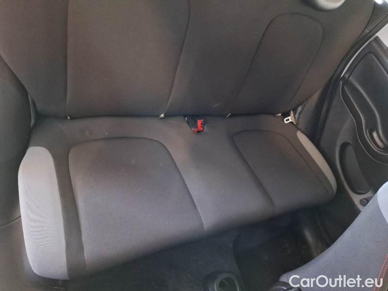  Fiat  Panda FIAT  / 2011 / 5P / BERLINA 1.2 69CV E6 EASY #16