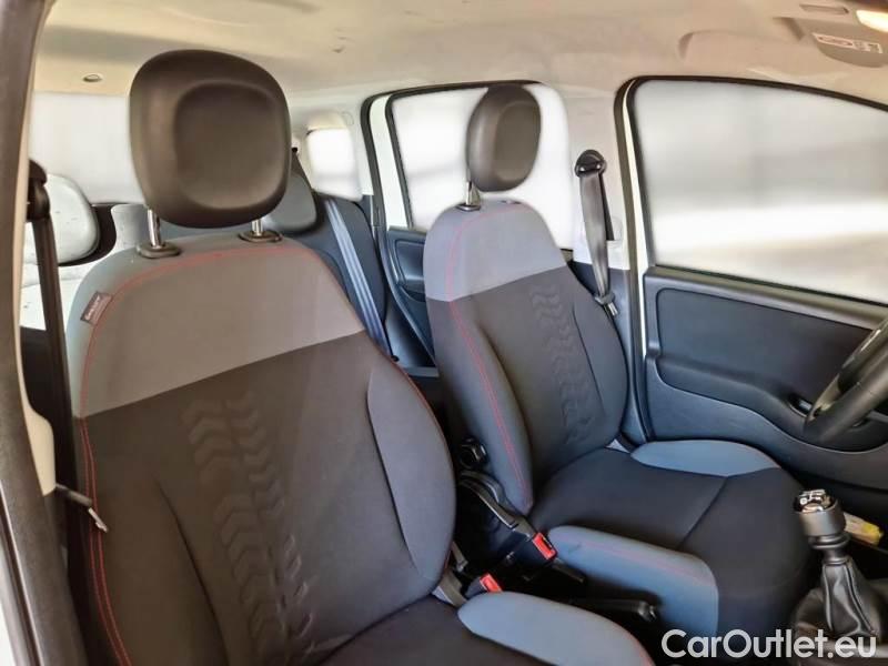  Fiat  Panda FIAT  / 2011 / 5P / BERLINA 1.2 69CV E6 EASY #13