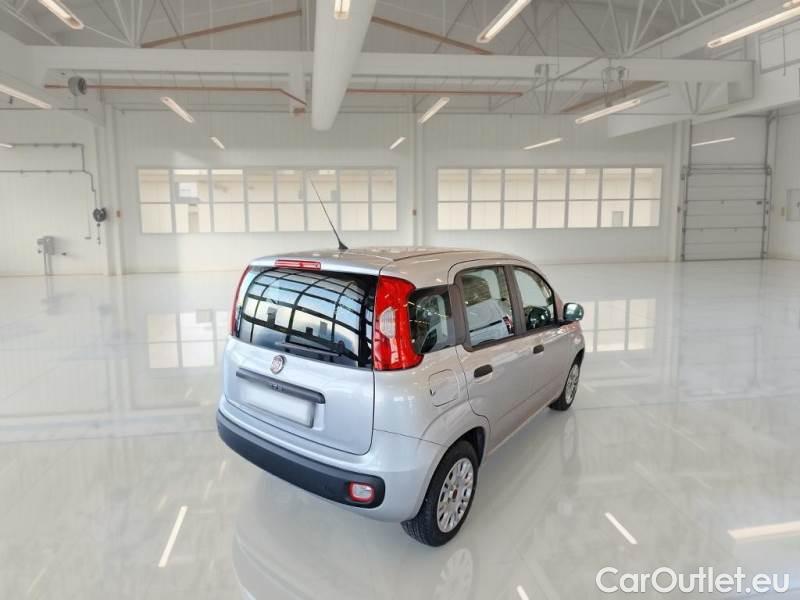  Fiat  Panda FIAT  / 2011 / 5P / BERLINA 1.2 69CV E6 EASY #2